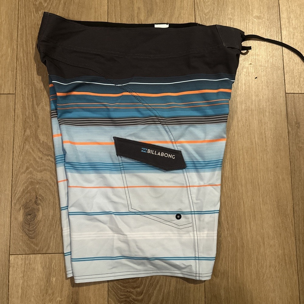 Billabong Platinum-X All Day Lightweight Cargo Board Shorts Pocket Striped 33